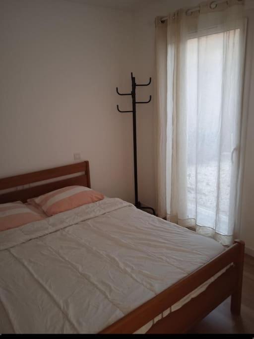 Avec Jardin Apartment *